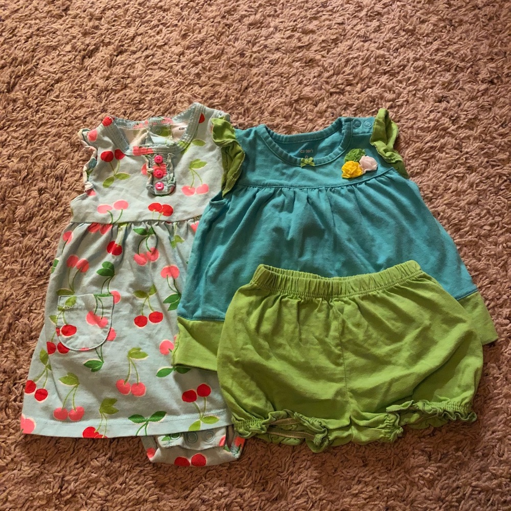 Carters set of 2 Outfits